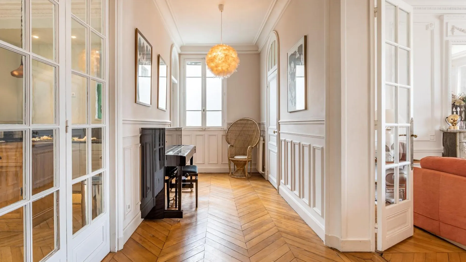 Apartment Luxurious Traditional French Style Near Eiffel Tower Paris
