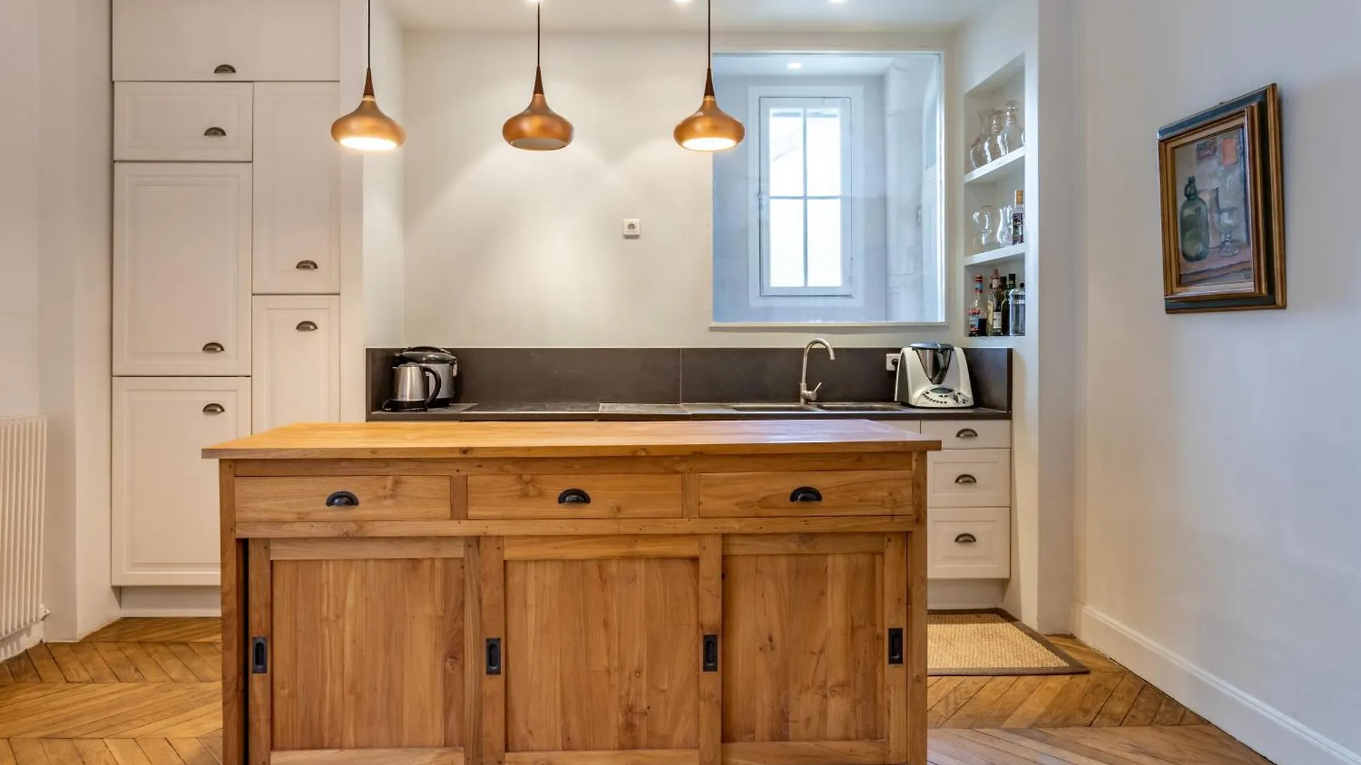 Luxurious Traditional French Style Near Eiffel Tower * Paris